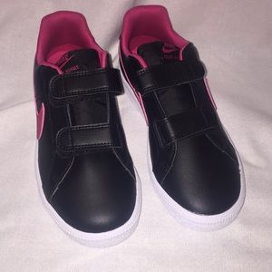 Nike Court Royale (PSV)